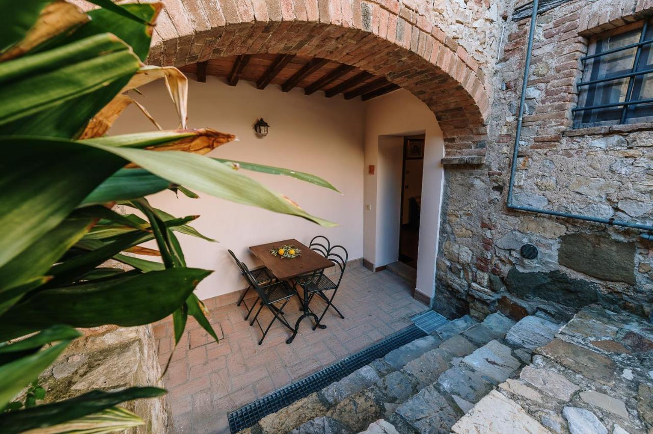 Borgo Villa A Sesta San Gusme Exterior photo