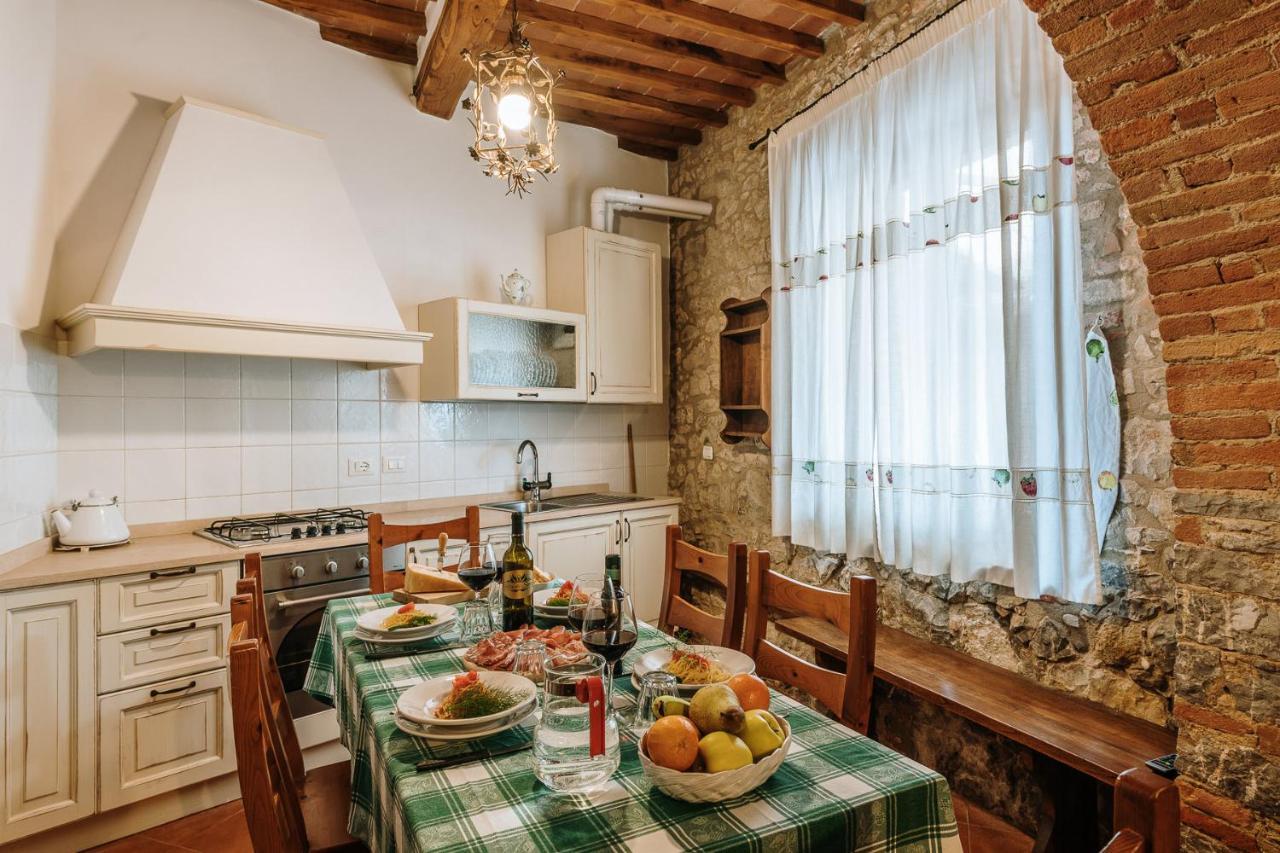 Borgo Villa A Sesta San Gusme Exterior photo
